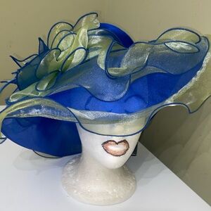 NWT Beautiful Hat by Forbusite